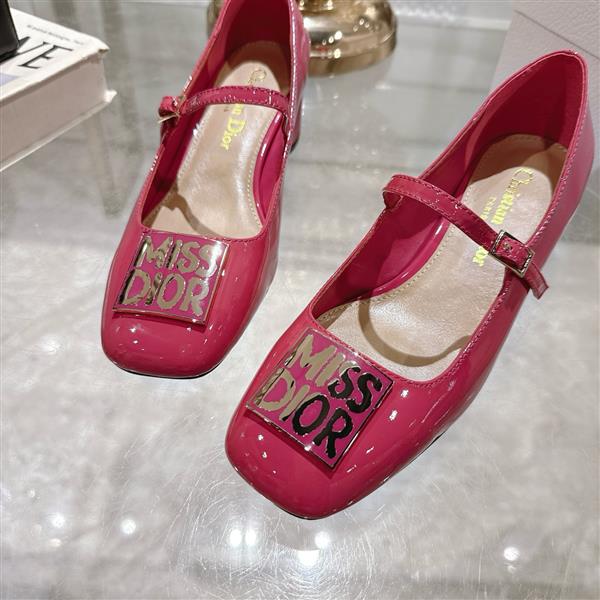 20251127171540329 270